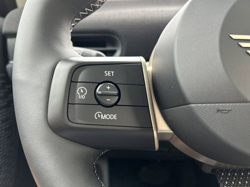 Certified 2025 MINI Cooper 2-Door Hardtop image 15