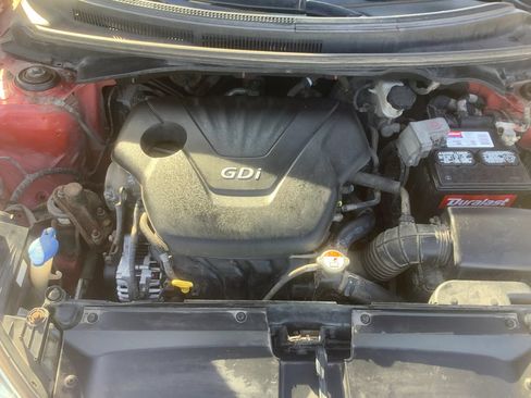 Used 2014 Hyundai Veloster w/ Style Package 02 FWD image 21
