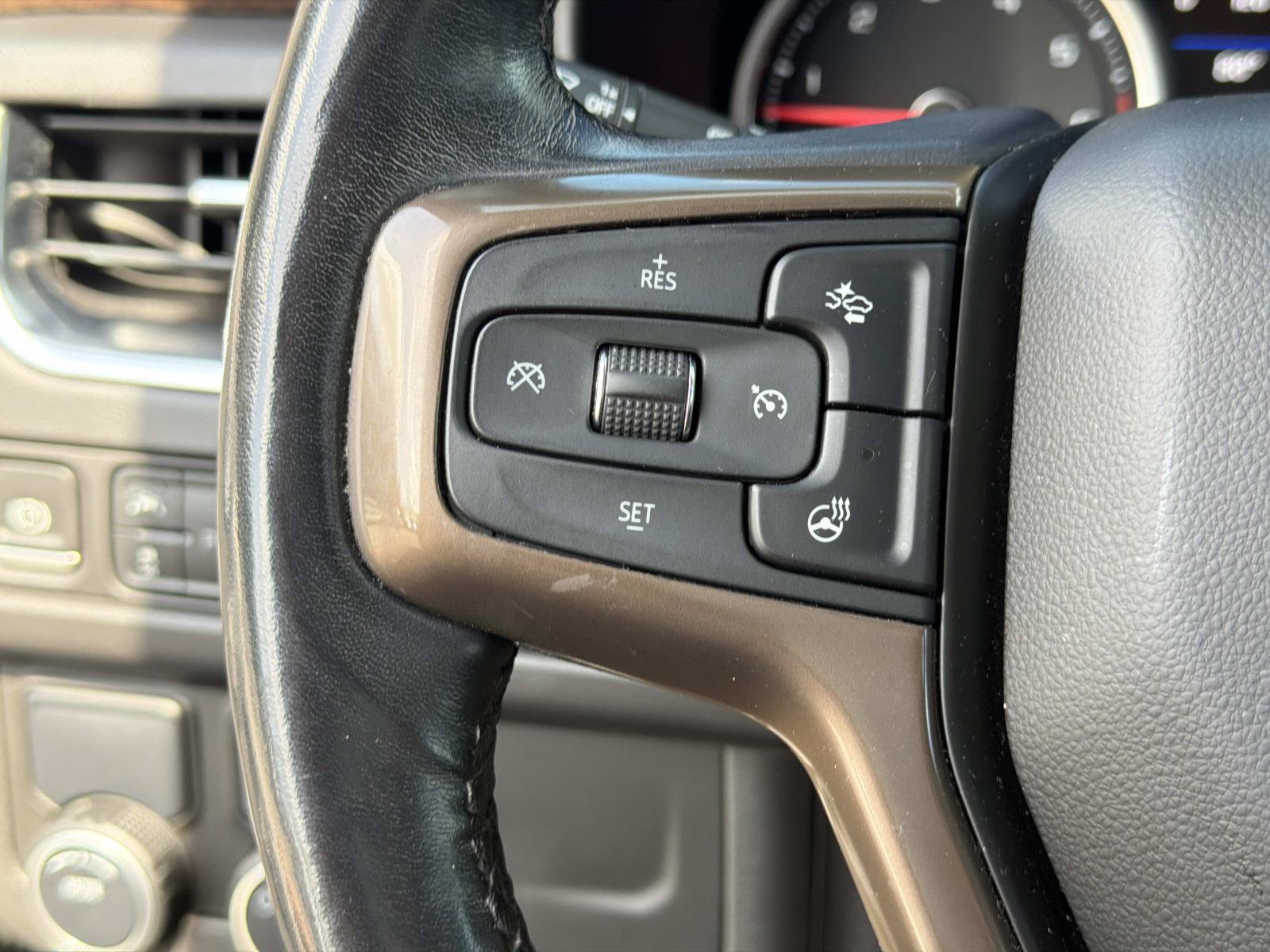 Used 2021 Chevrolet Tahoe High Country RWD image 30