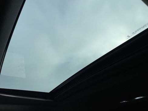 Used 2019 Chevrolet Silverado 1500 High Country w/ High Country Premium Package image 6