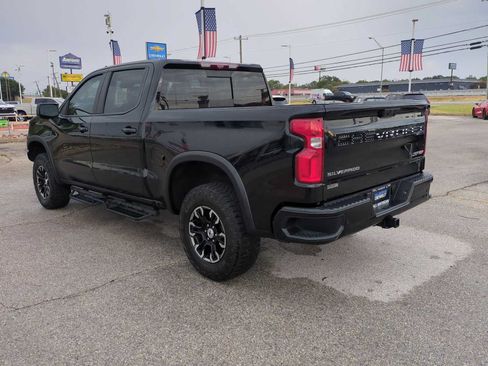Used 2025 Chevrolet Silverado 1500 ZR2 w/ Technology Package AWD/4WD image 6