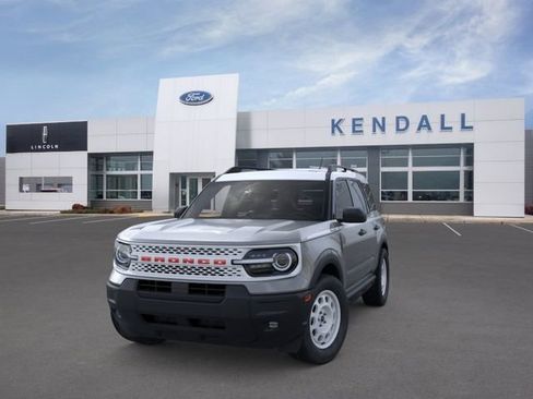 New 2025 Ford Bronco Sport Heritage w/ Convenience Package AWD/4WD image 2