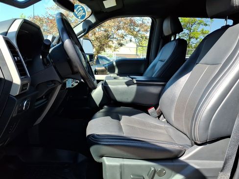 Used 2022 Ford F250 Lariat w/ Black Appearance Package AWD/4WD image 13