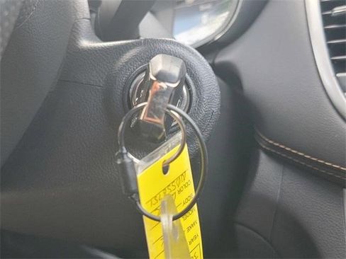 Certified 2022 Chevrolet Trax LS w/ Tint and Cruise Package image 29