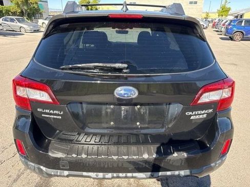 Used 2017 Subaru Outback 2.5i Limited AWD/4WD image 4