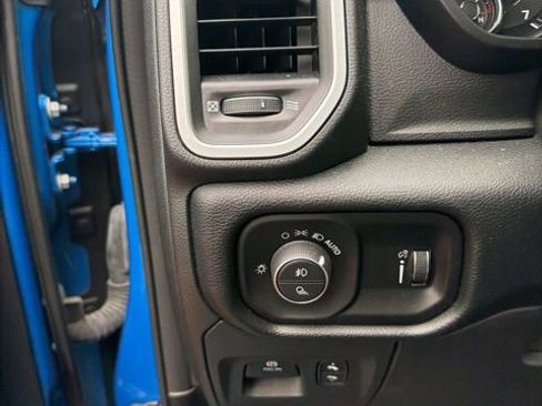 Used 2021 RAM 1500 Big Horn image 25