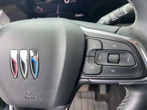 Used 2024 Buick Encore GX Preferred w/ Comfort Package FWD image 24