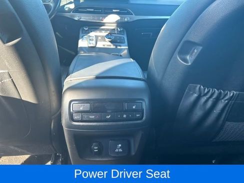 Used 2020 Hyundai Palisade SEL w/ Premium Package image 16