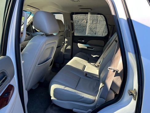 Used 2011 Chevrolet Tahoe LT image 13