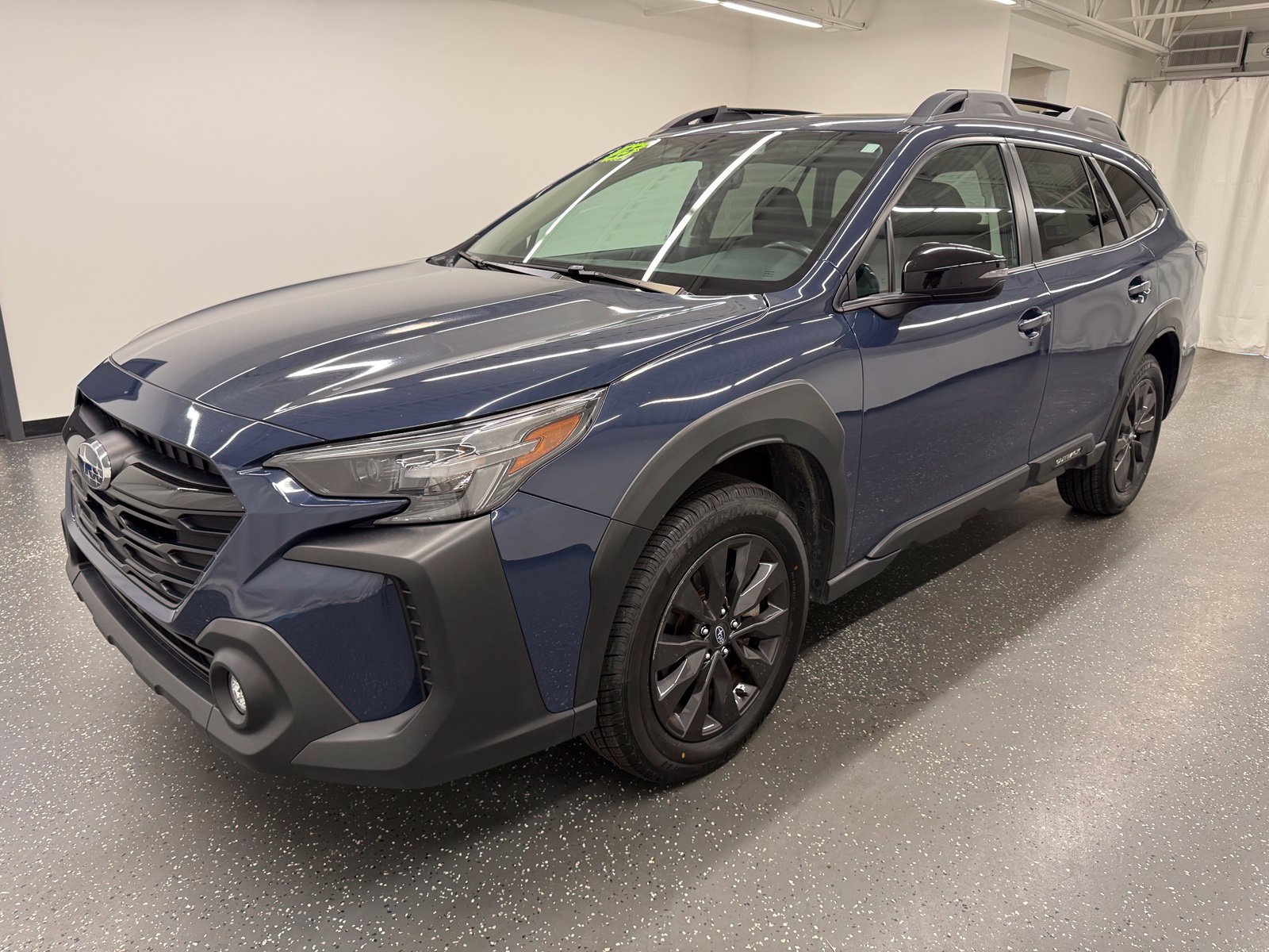 Used 2025 Subaru Outback Onyx Edition AWD/4WD image 4