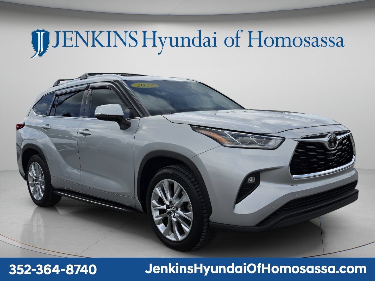 Used 2022 Toyota Highlander Limited FWD image 12