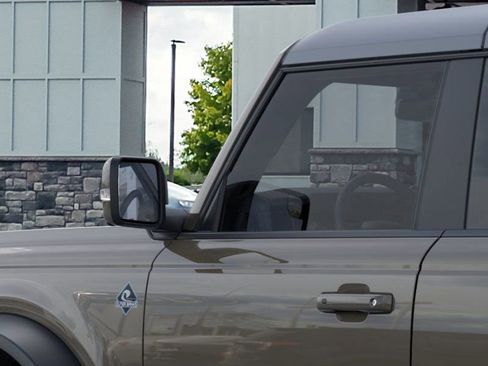 New 2025 Ford Bronco Outer Banks w/ Sasquatch Package image 23