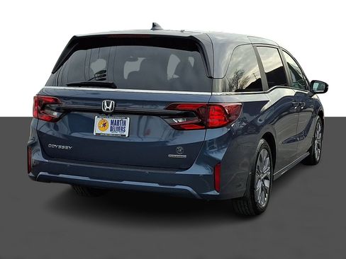 Certified 2025 Honda Odyssey Touring image 6