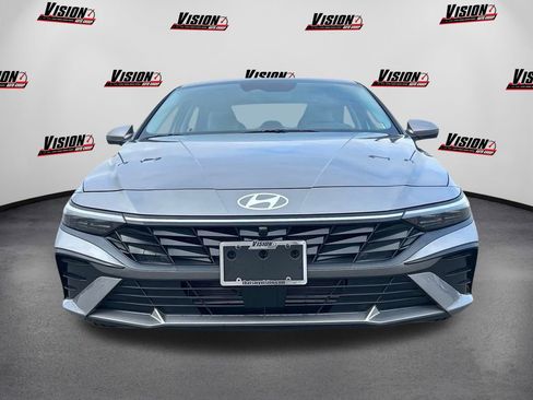 New 2024 Hyundai Elantra Limited image 2