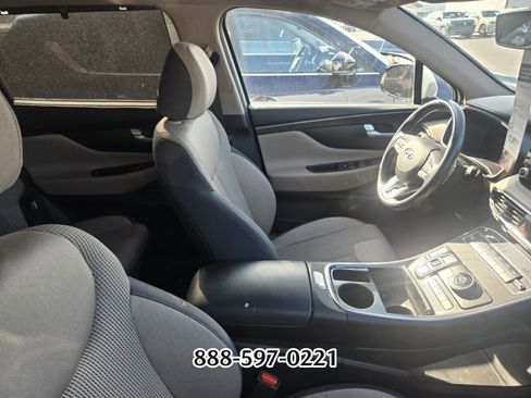 Used 2021 Hyundai Santa Fe SEL w/ Convenience Package image 2