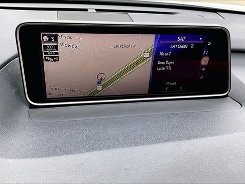 Used 2018 Lexus RX 350L Luxury image 31