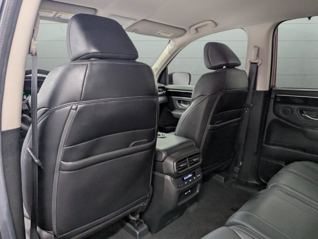 Used 2025 Honda Pilot EX-L image 30