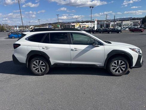 Certified 2025 Subaru Outback Premium image 6