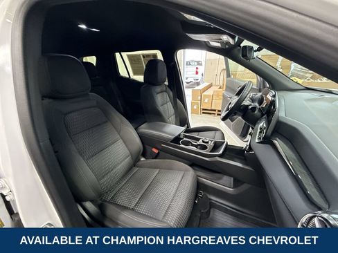 Certified 2026 Chevrolet Equinox LT w/ Safety and Technology Package FWD image 36