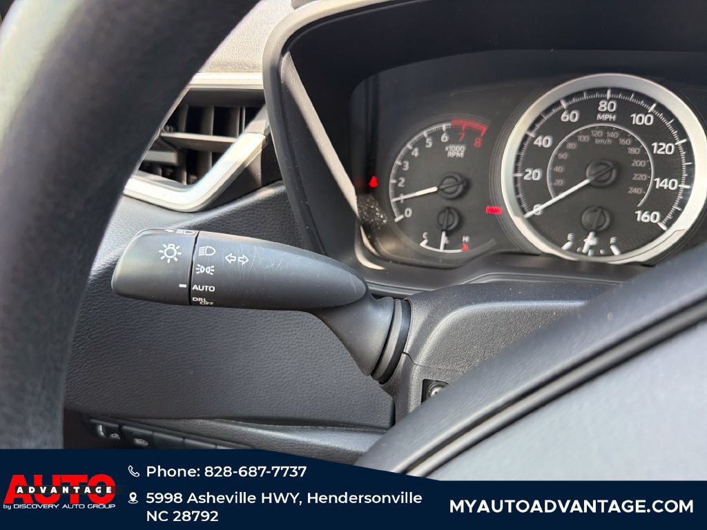 Used 2022 Toyota Corolla LE FWD image 20