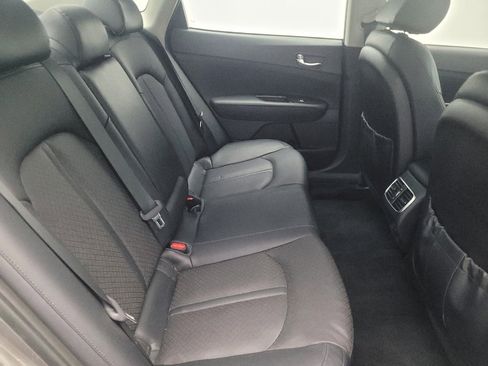 Used 2016 Kia Optima EX w/ Premium Package image 19