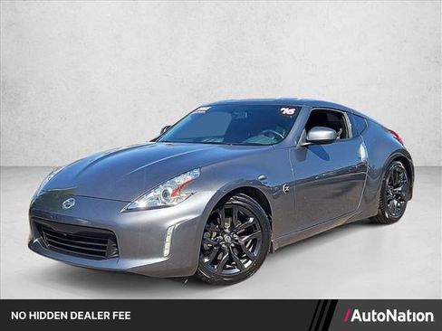 Used 2016 Nissan 370Z Coupe RWD image 1