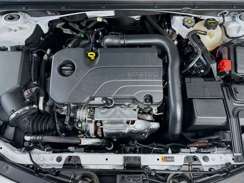 Used 2025 Chevrolet Malibu LT image 31