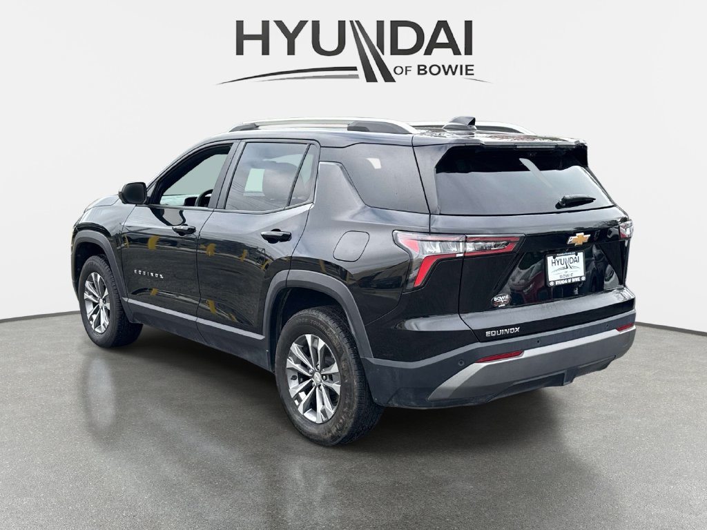 Used 2025 Chevrolet Equinox LT w/ Convenience Package II FWD image 4