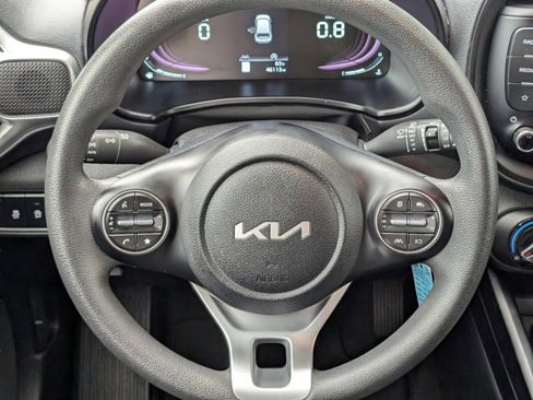 Used 2023 Kia Soul LX w/ LX Technology Package image 29