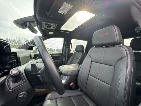 Used 2024 Chevrolet Silverado 1500 High Country w/ High Country Premium Package image 36