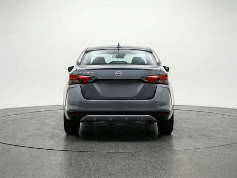 Used 2025 Nissan Versa SV image 7