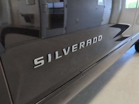 Certified 2018 Chevrolet Silverado 1500 LT w/ All Star Edition AWD/4WD image 9