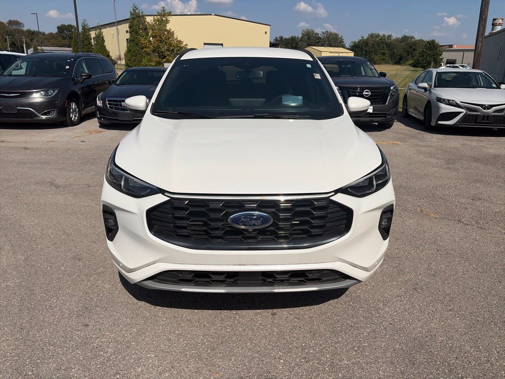 Used 2025 Ford Escape ST-Line Elite w/ Premium Technology Package AWD/4WD image 9