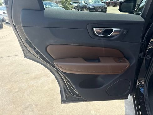 Used 2024 Volvo XC60 T8 Plus w/ Protection Package Premier AWD/4WD image 19