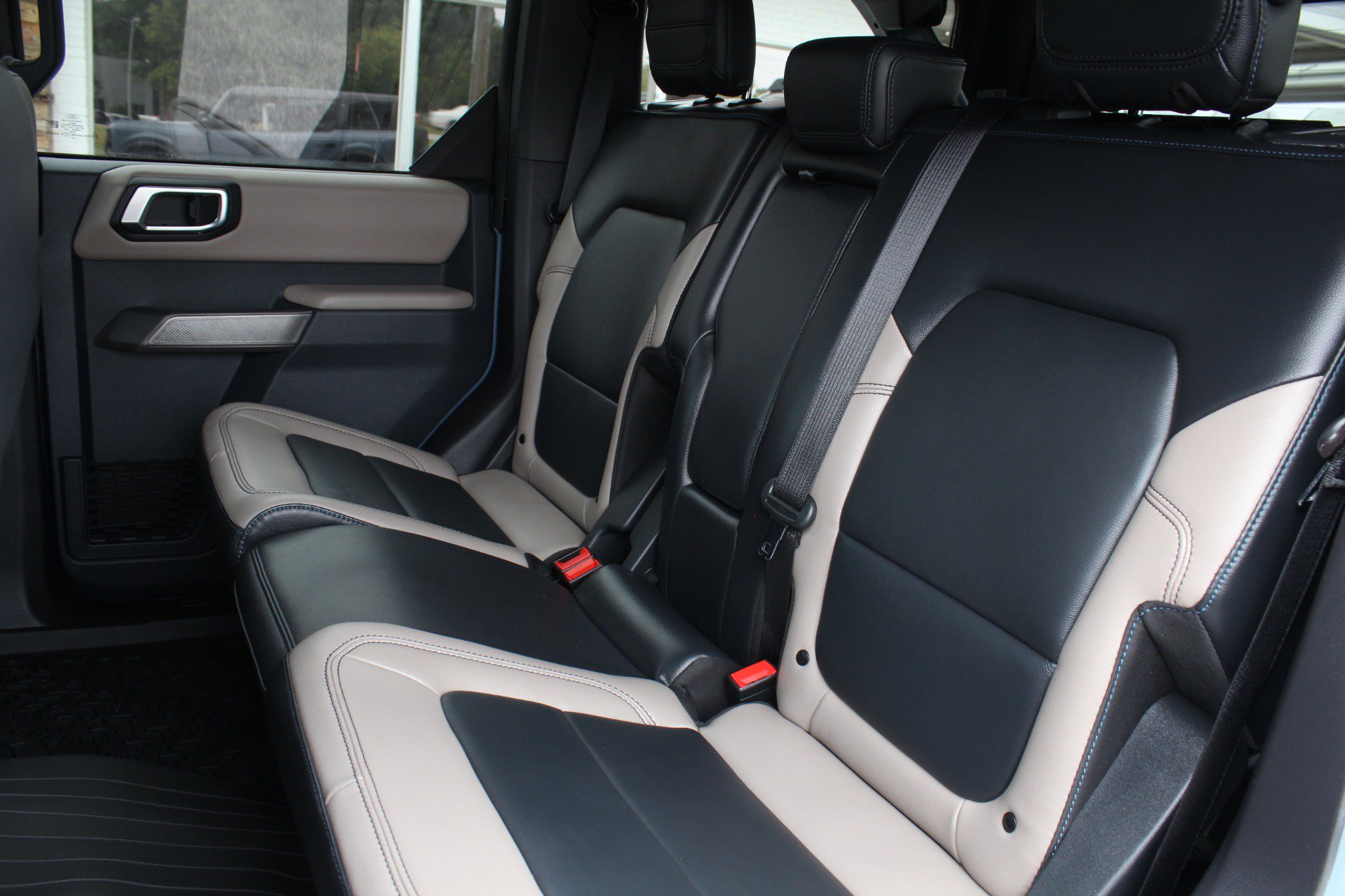 Used 2023 Ford Bronco Wildtrak AWD/4WD image 57