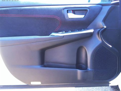 Used 2015 Toyota Camry XSE FWD image 18