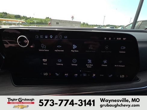 Used 2025 Chevrolet Tahoe Z71 AWD/4WD image 21