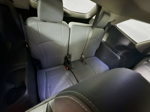 Used 2019 Buick Enclave Premium w/ Experience Buick Package FWD image 27