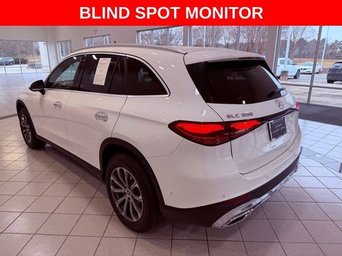 Used 2024 Mercedes-Benz GLC 300 GLC 300 BURMESTER/CARPLAY/PARK image 5