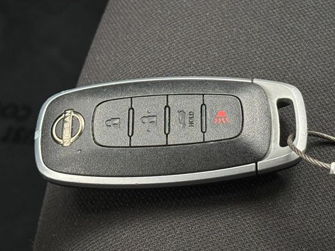 Used 2025 Nissan Sentra SV FWD image 21