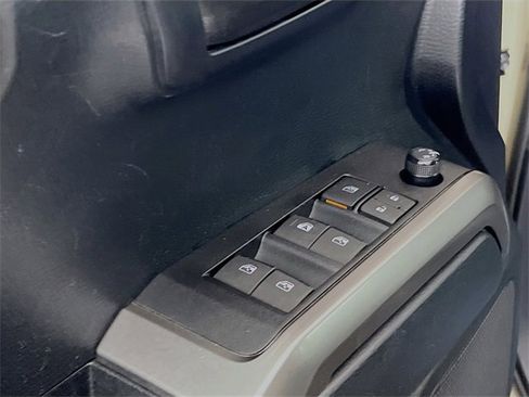 Used 2019 Toyota Tacoma SR5 image 14