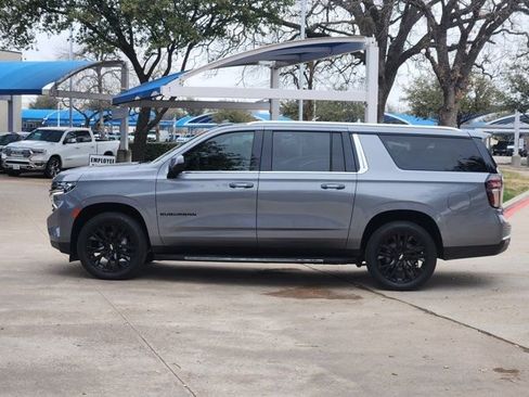 Used 2021 Chevrolet Suburban LT image 13
