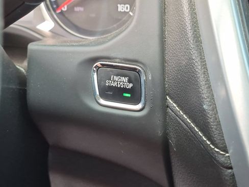 Certified 2021 GMC Acadia SLE w/ Driver Convenience Package FWD image 15