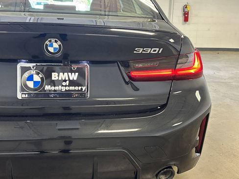 Used 2025 BMW 330i Sedan w/ M Sport Package image 24