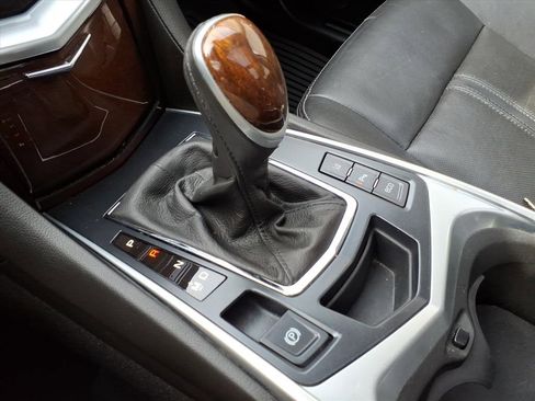 Used 2014 Cadillac SRX Luxury w/ Driver Awareness Package image 19