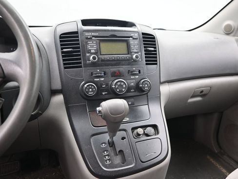 Used 2012 Kia Sedona LX FWD image 14