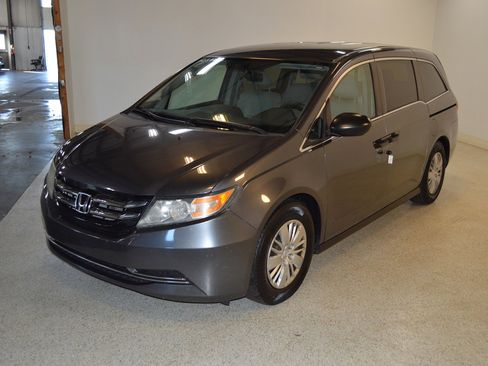 Used 2016 Honda Odyssey LX image 7