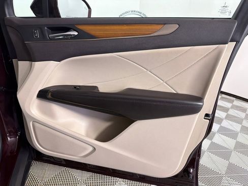 Used 2019 Lincoln MKC Select w/ Select Plus Package image 15