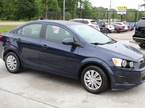 Used 2015 Chevrolet Sonic LS image 8