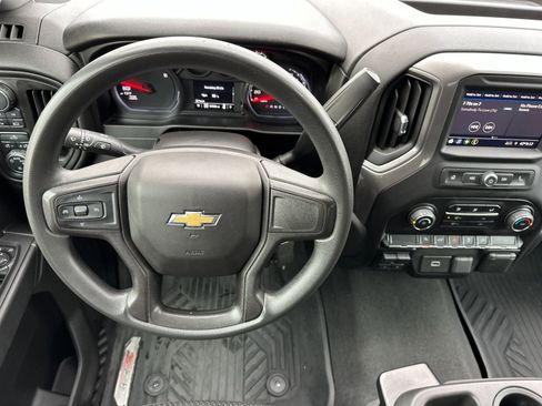 Used 2020 Chevrolet Silverado 1500 Custom w/ Custom 2.7L Value Package image 13